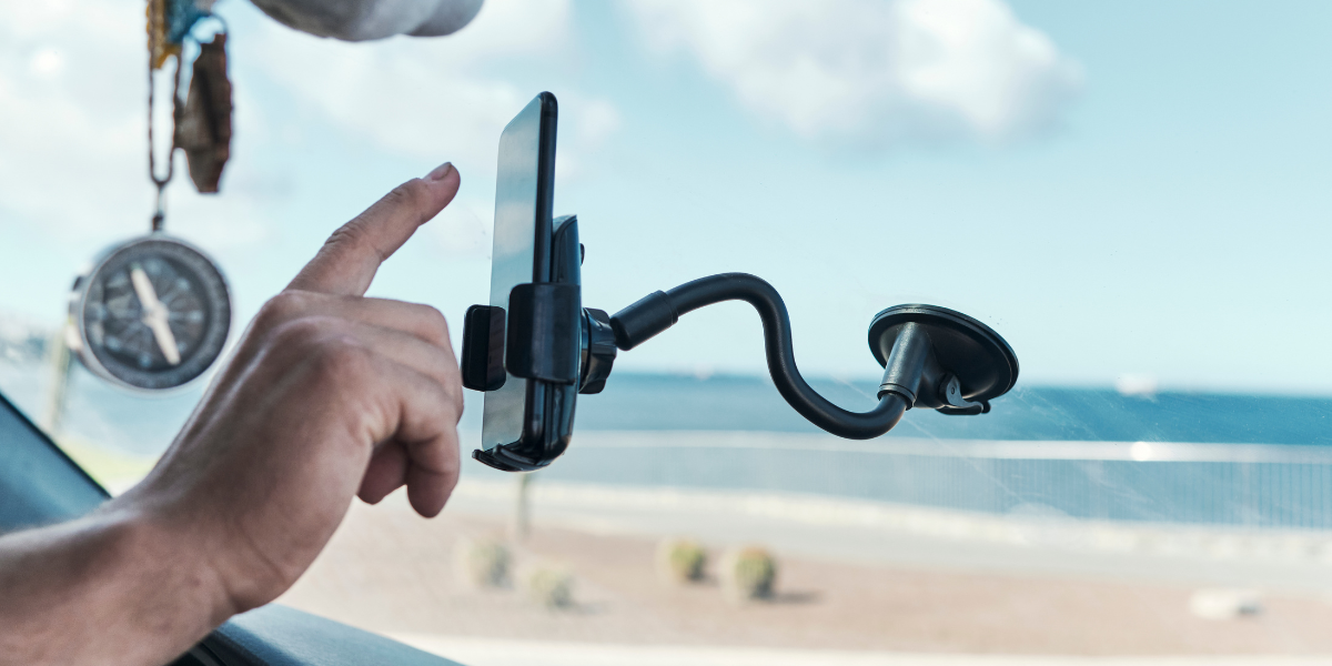 Choosing the Best Phone Mount for Your Road Trip