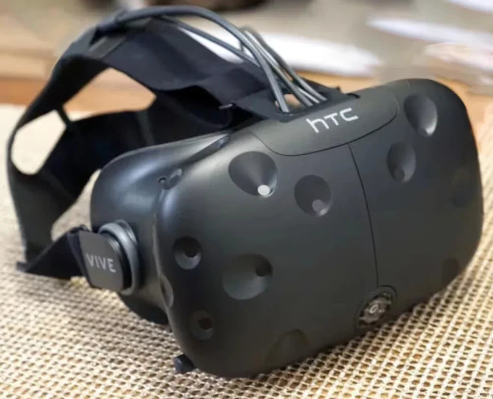 HTC VIVE VR Headset PC Gaming Headset HTC VIVE Controller 1.0 HTC VIVE Base Station 1.0 6DoF SteamVR Tracking