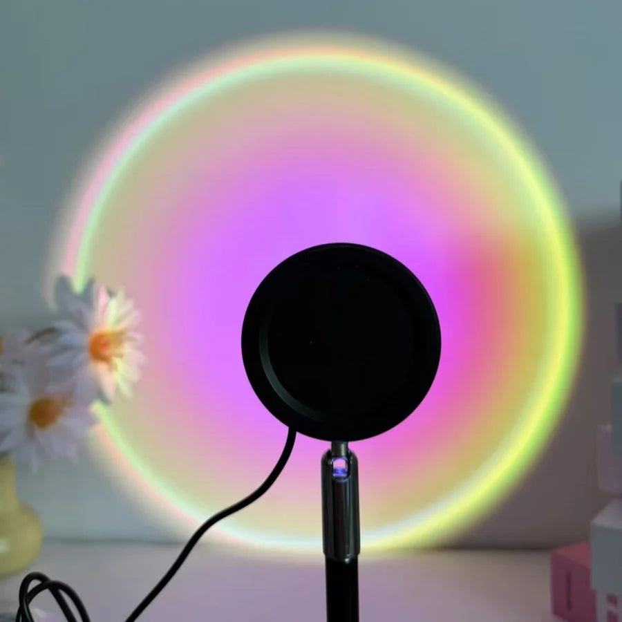 USB-powered sunset projection light, 16 color options, 360° rotating night light